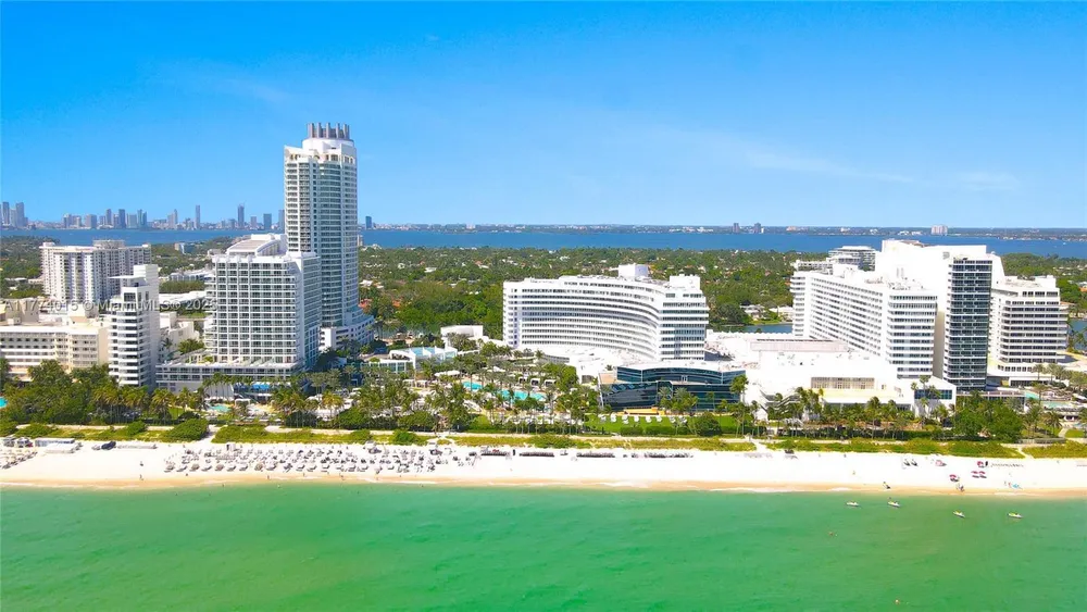 4391 Collins Ave, Miami Beach, FL 33140