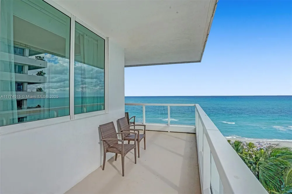 4391 Collins Ave, Miami Beach, FL 33140