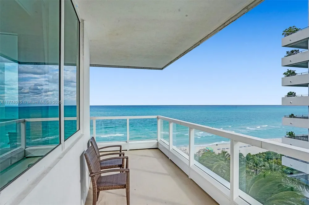 4391 Collins Ave, Miami Beach, FL 33140