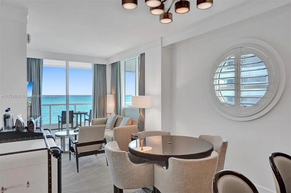 4391 Collins Ave, Miami Beach, FL 33140
