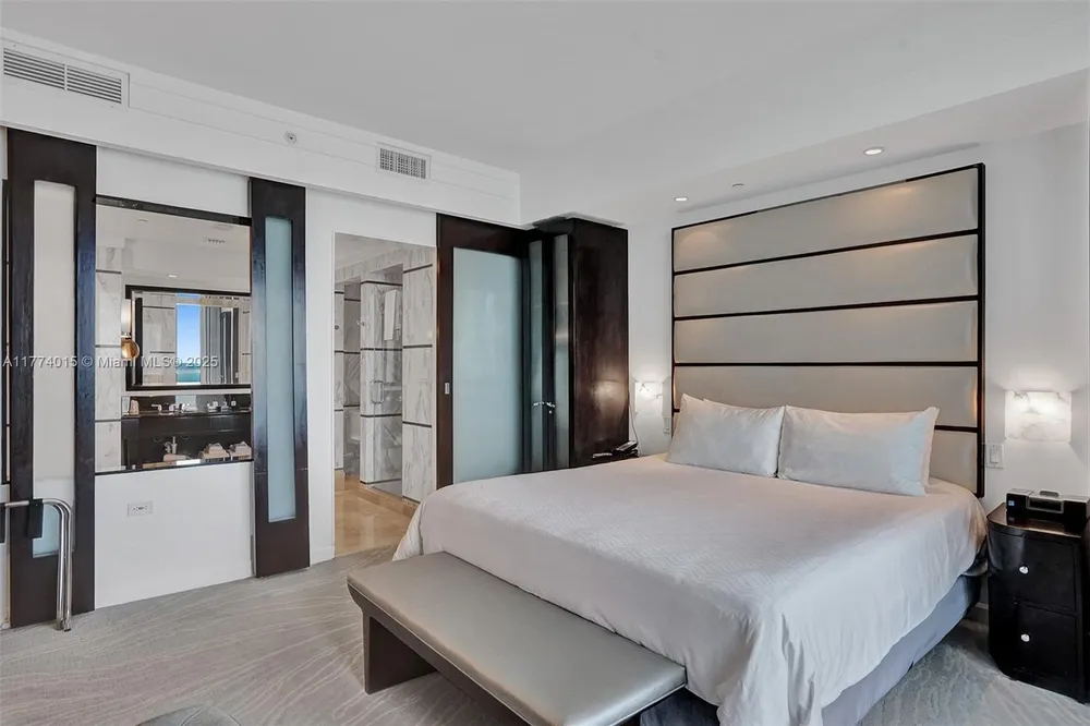 4391 Collins Ave, Miami Beach, FL 33140