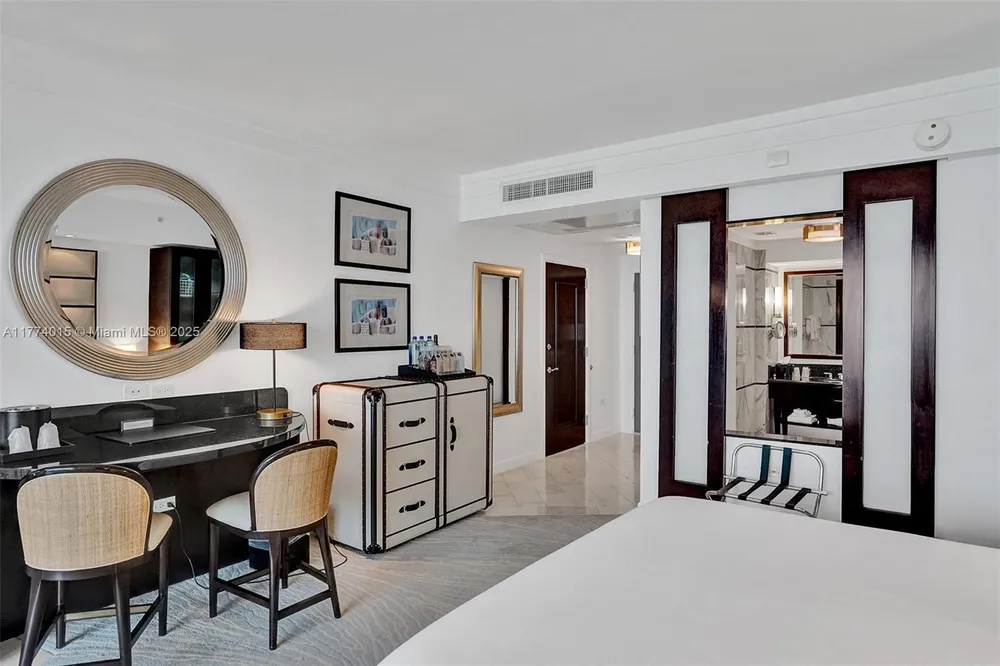 4391 Collins Ave, Miami Beach, FL 33140