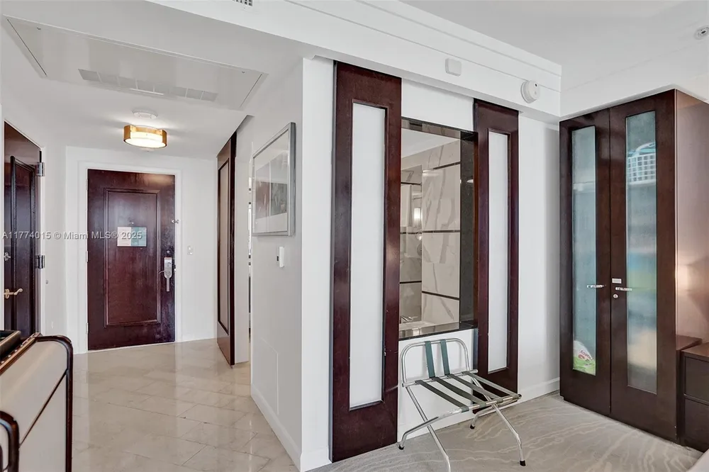 4391 Collins Ave, Miami Beach, FL 33140