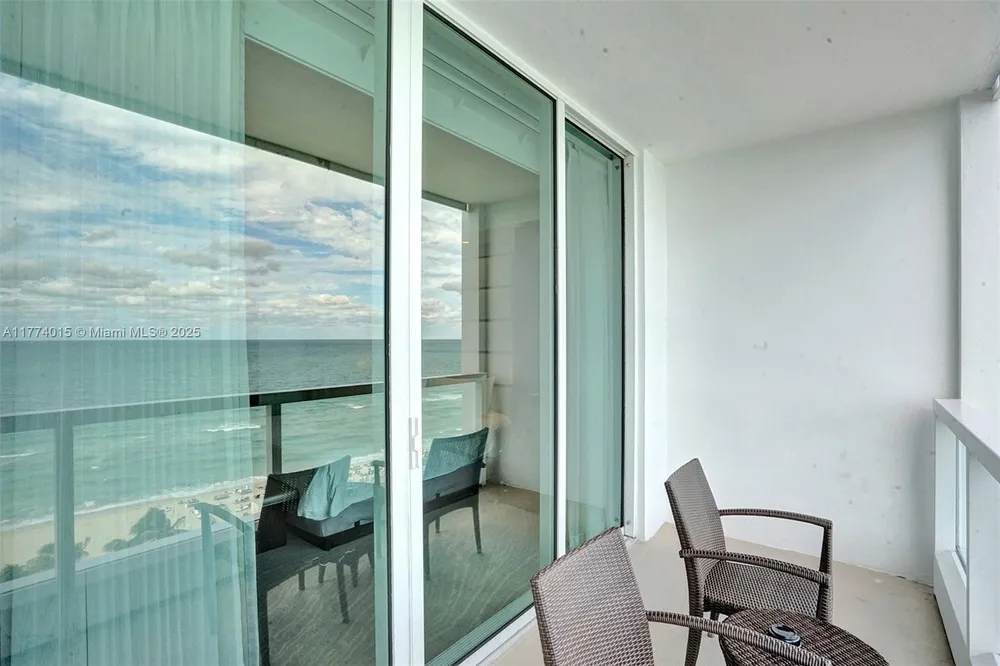 4391 Collins Ave, Miami Beach, FL 33140