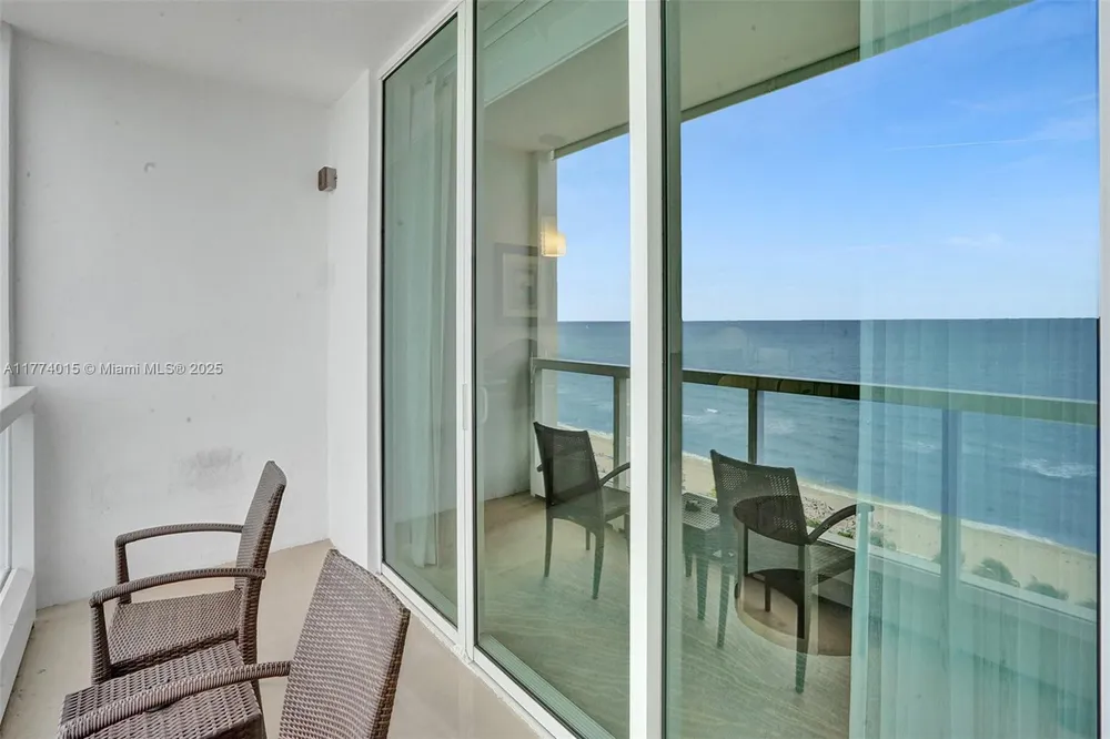 4391 Collins Ave, Miami Beach, FL 33140