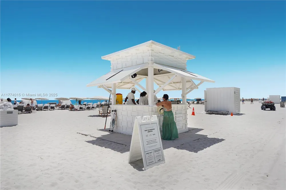 4391 Collins Ave, Miami Beach, FL 33140