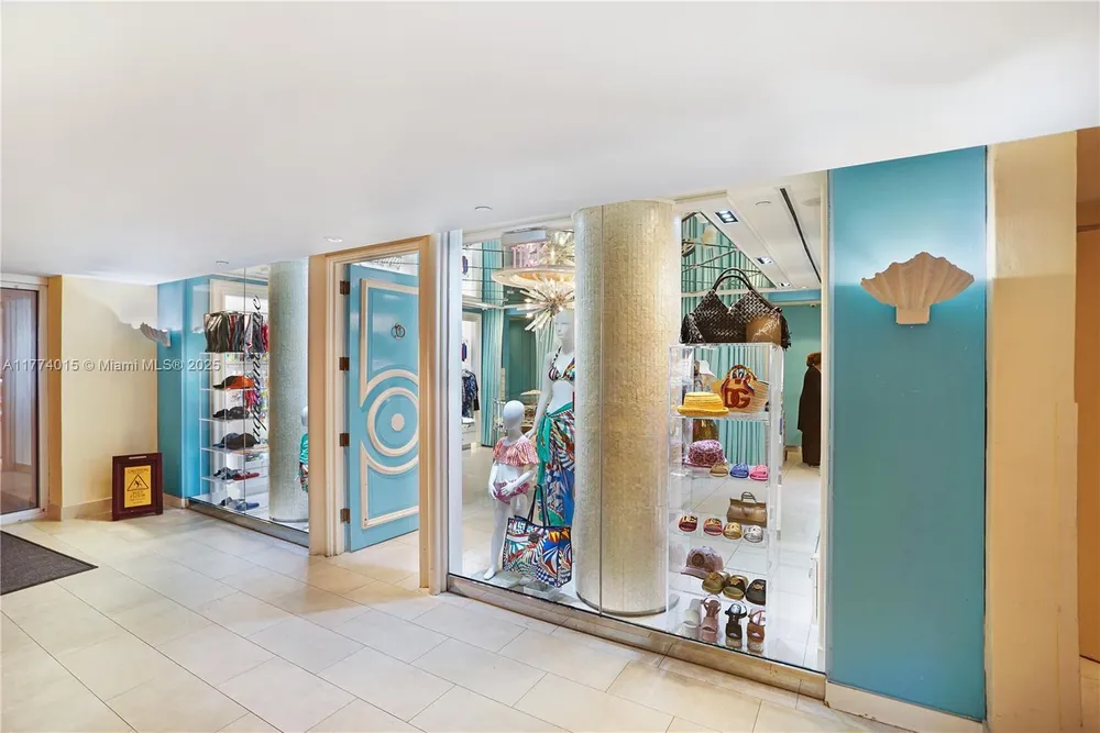 4391 Collins Ave, Miami Beach, FL 33140