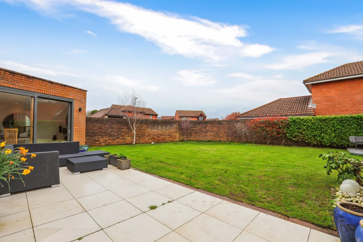 5 bedroom property in WEST ROAD, NOTTAGE, PORTHCAWL, CF36 3RY - £795,000