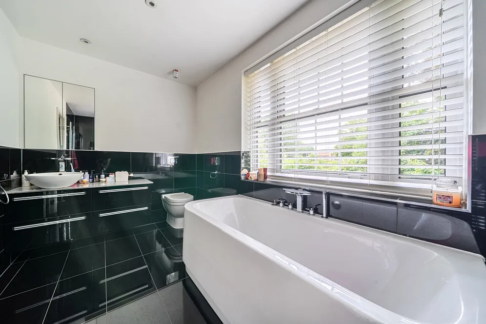 Blyton Close, Beaconsfield, HP9 photo 16