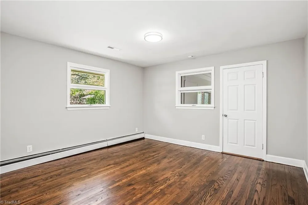 3621 Carver School Rd, Winston-Salem, NC 27105