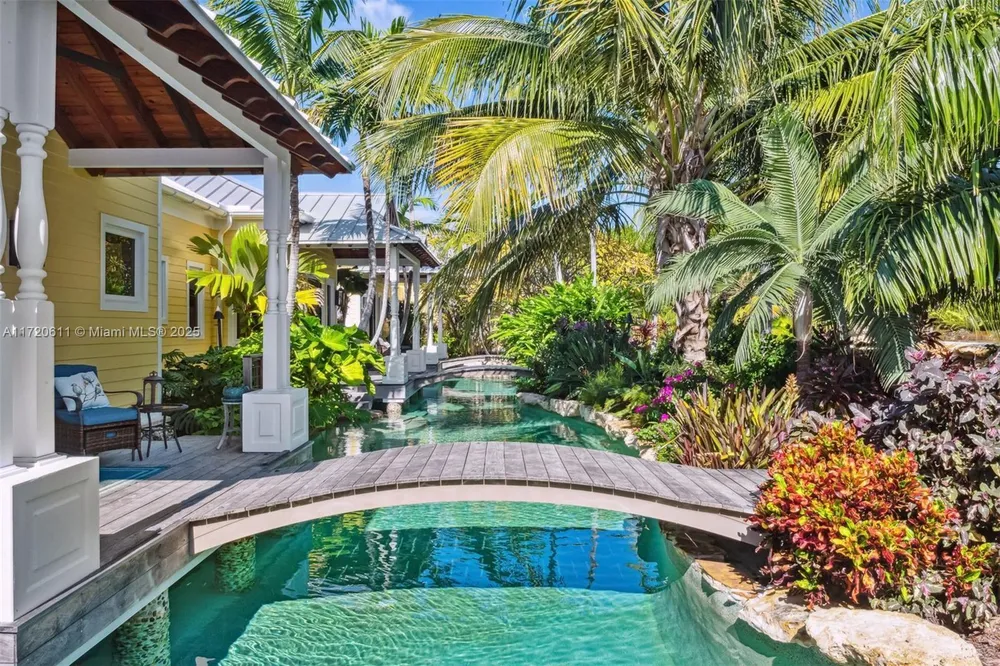 9300 Overseas Hwy, Marathon, FL 33050