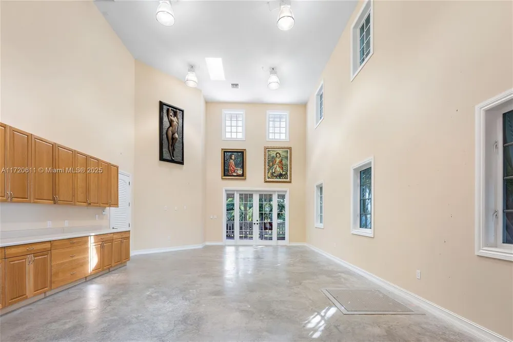 9300 Overseas Hwy, Marathon, FL 33050