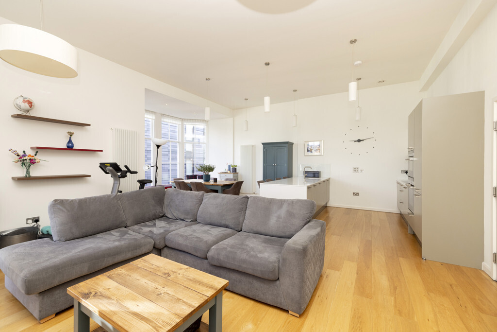 13 (Flat 16) Simpson Loan, Jubilee Hall, Quartermile, Edinburgh, EH3 9GN Image 3