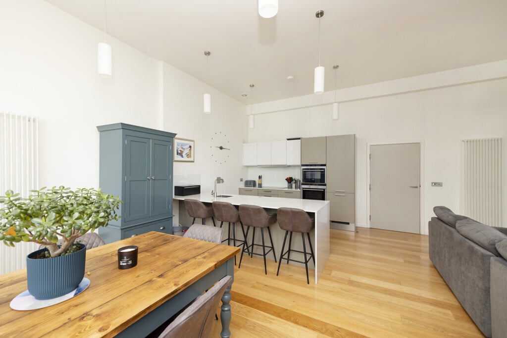 13 (Flat 16) Simpson Loan, Jubilee Hall, Quartermile, Edinburgh, EH3 9GN Image 6