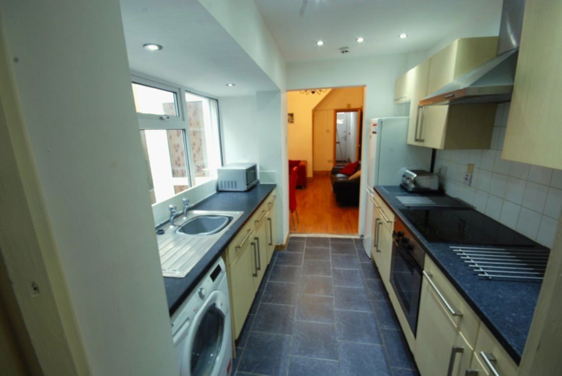 54 Dale Road B29 6AG Image 3
