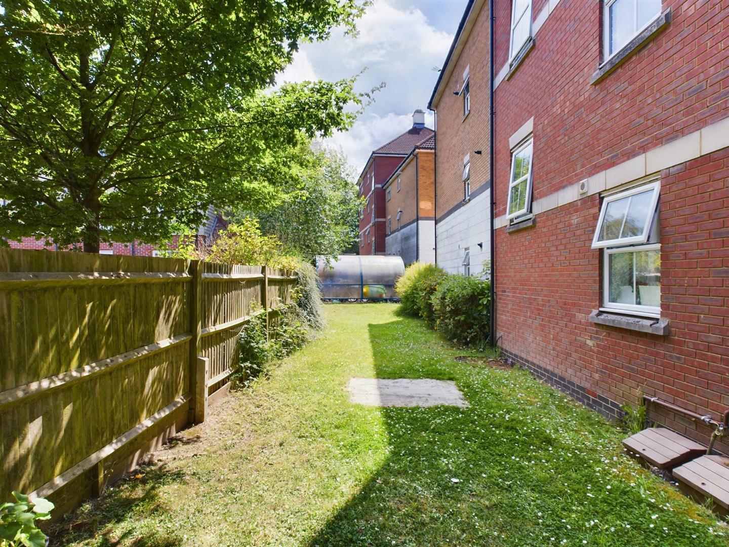 Rawlinson Road, Maidenbower Image 13
