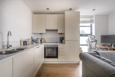 278 Magdalen Road, London, SW18 photo 10