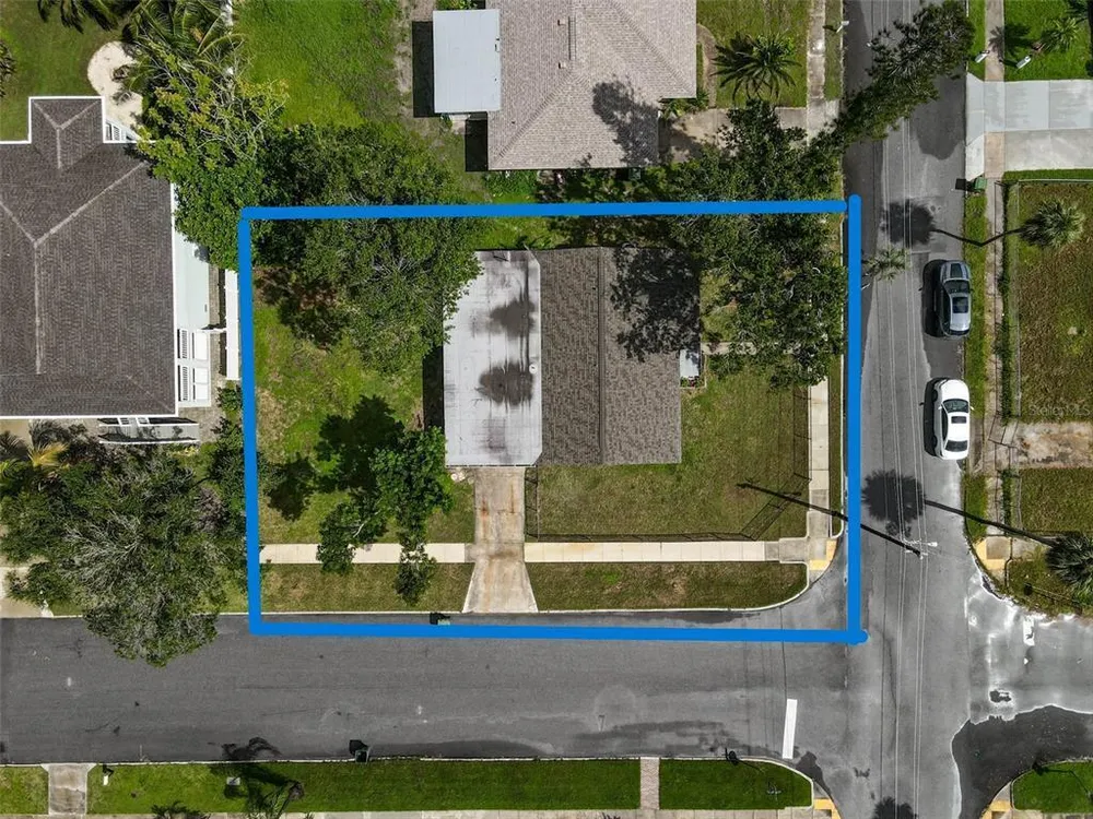 102 20th St NE, Bradenton, FL 34208