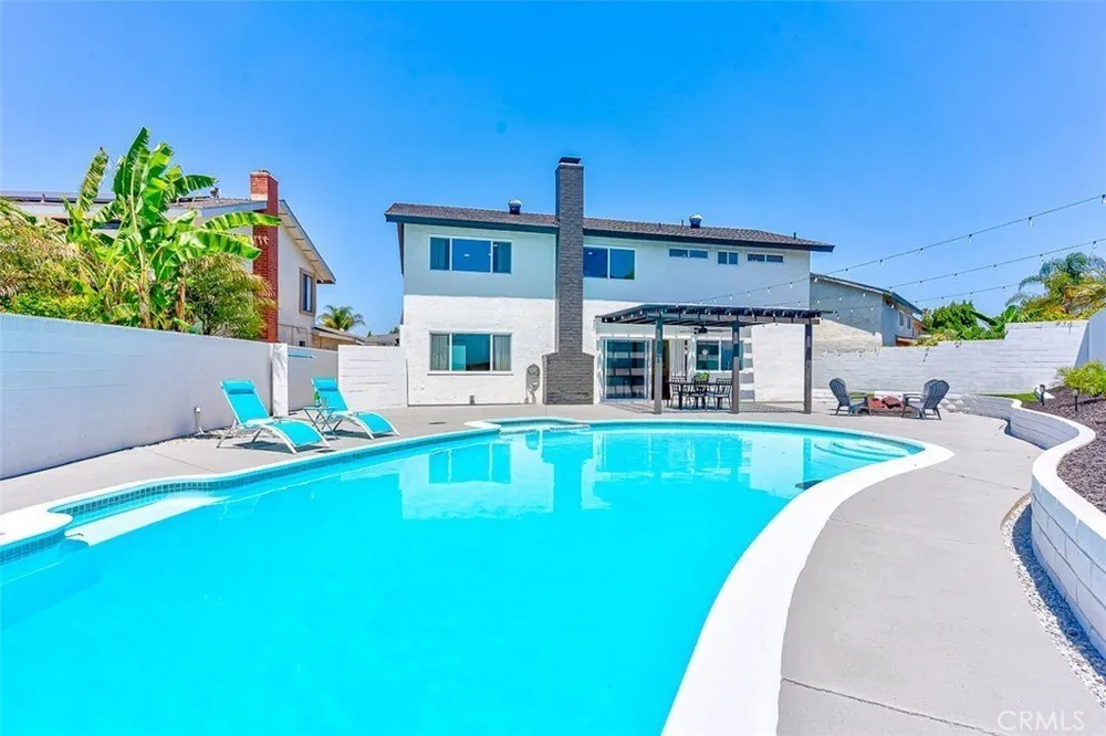 1350 S Ashington Ln, Anaheim, CA 92804