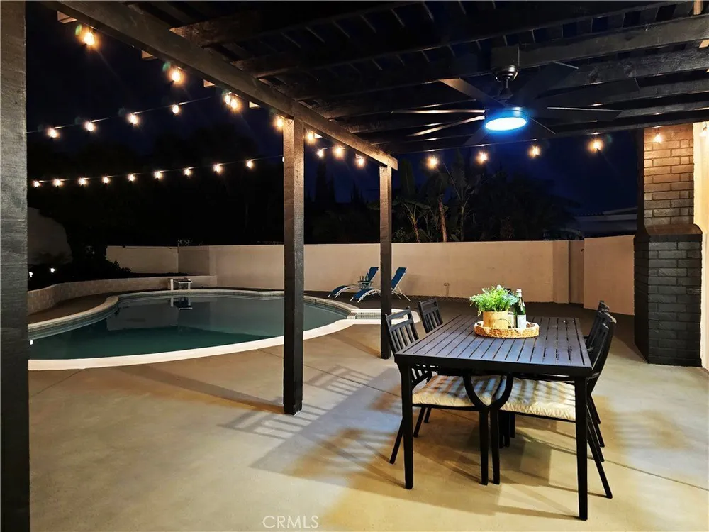 1350 S Ashington Ln, Anaheim, CA 92804