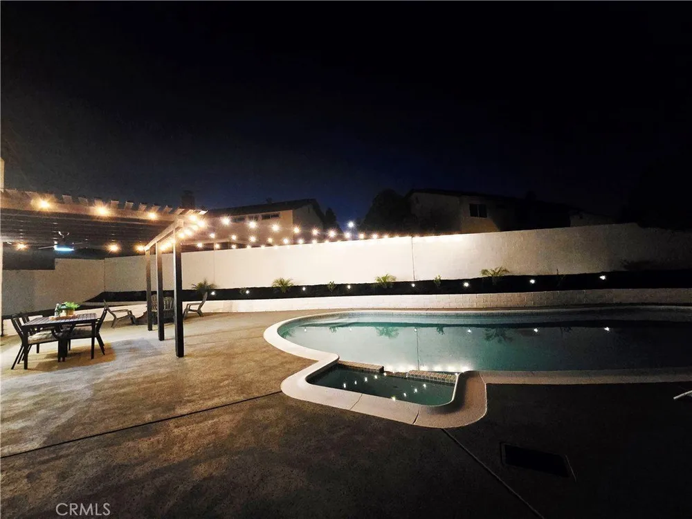 1350 S Ashington Ln, Anaheim, CA 92804