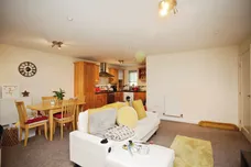 Avocet Close, Rugby