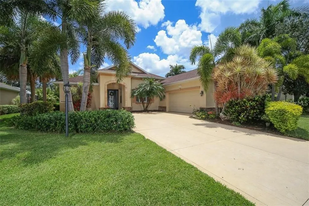 7914 Edmonston Circle, Bradenton, FL 34201