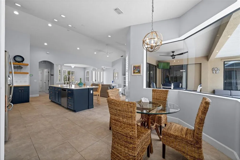 7914 Edmonston Circle, Bradenton, FL 34201