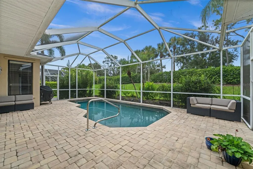 7914 Edmonston Circle, Bradenton, FL 34201