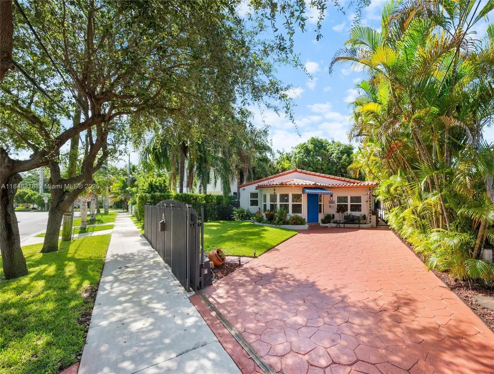 1020 SW 22nd St, Miami, FL 33129