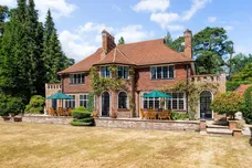 Wellington Avenue, Virginia Water, GU25 photo 1
