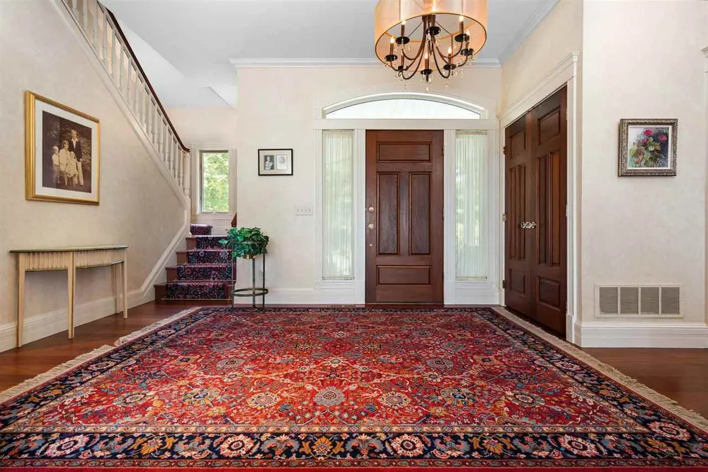 731 W Hathaway Rd, Harbor Springs, MI 49740