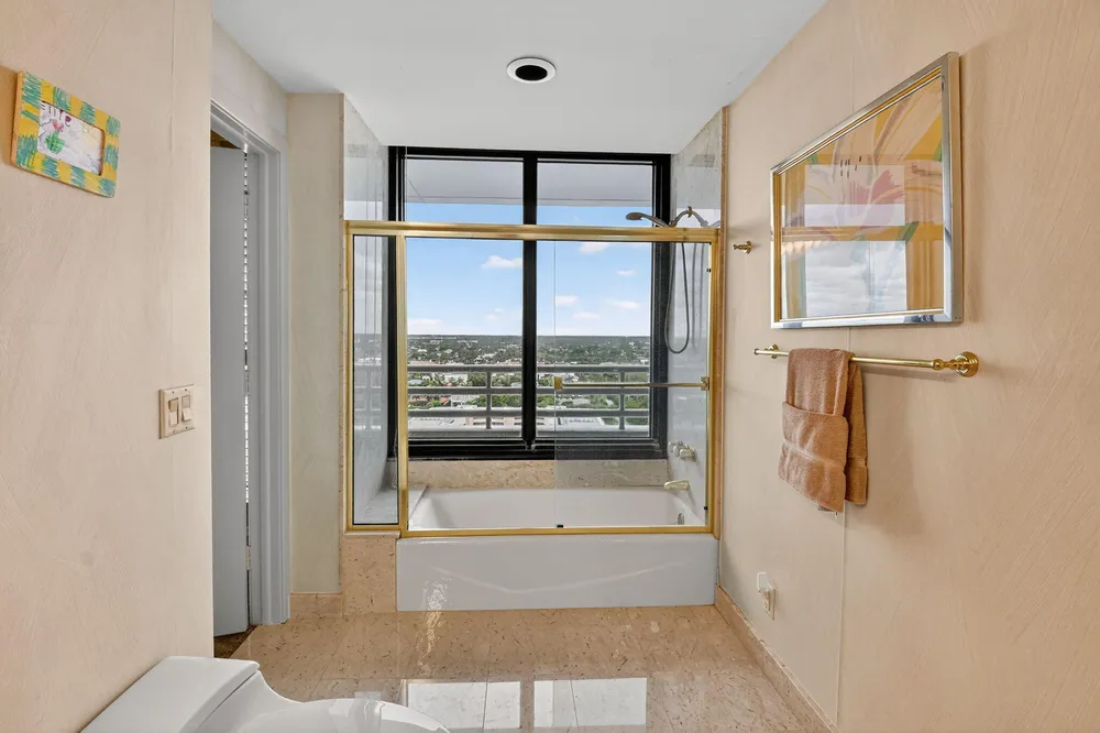 1500 S Ocean Blvd, Boca Raton, FL 33432