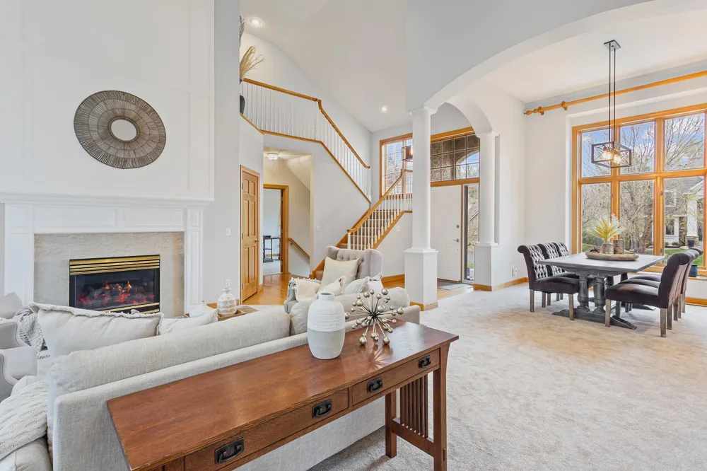 10035 Gristmill Ridge, Eden Prairie, MN 55347