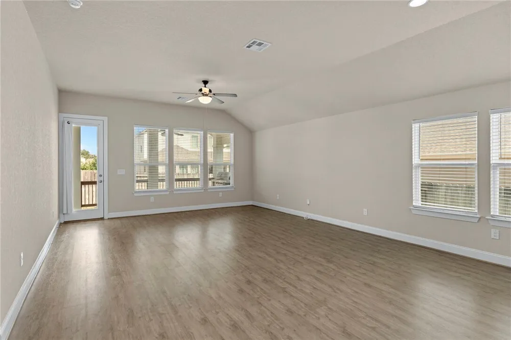 6533 Crockett Cove, Schertz, TX 78108