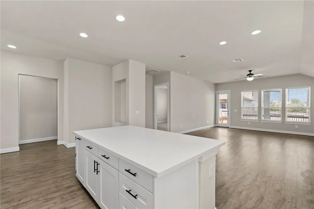 6533 Crockett Cove, Schertz, TX 78108