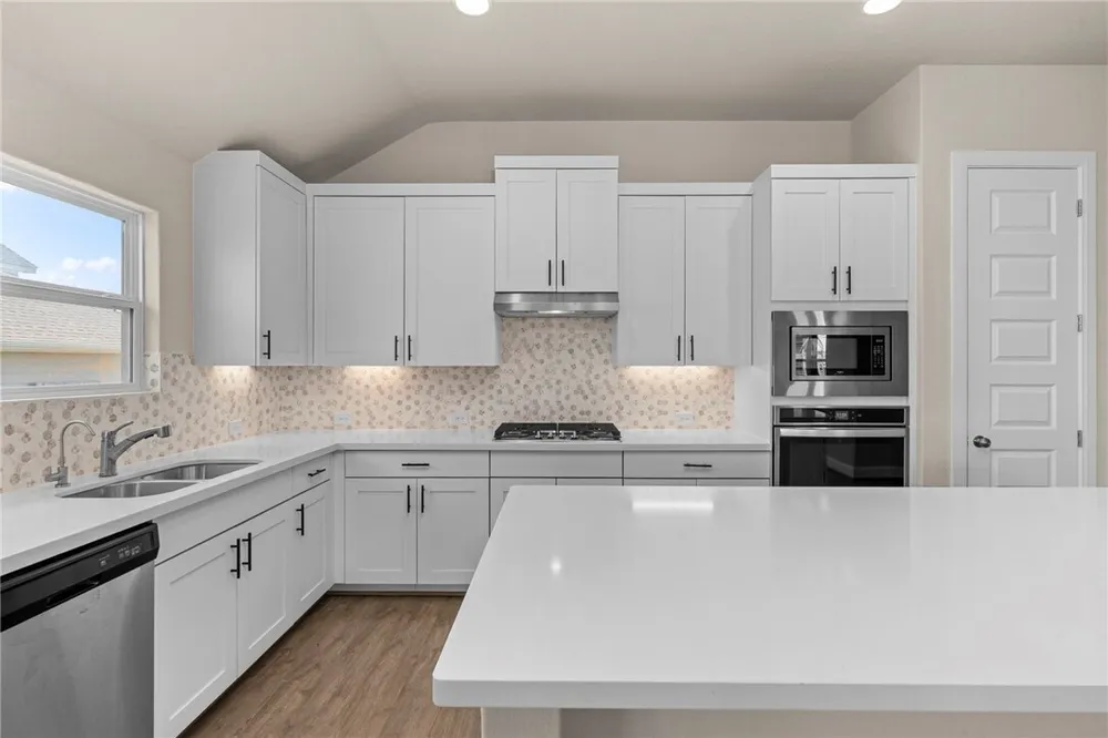 6533 Crockett Cove, Schertz, TX 78108