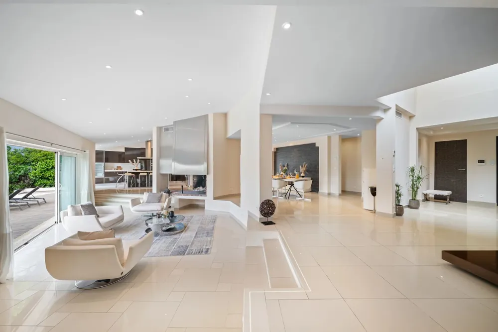 Mougins, 06370, France