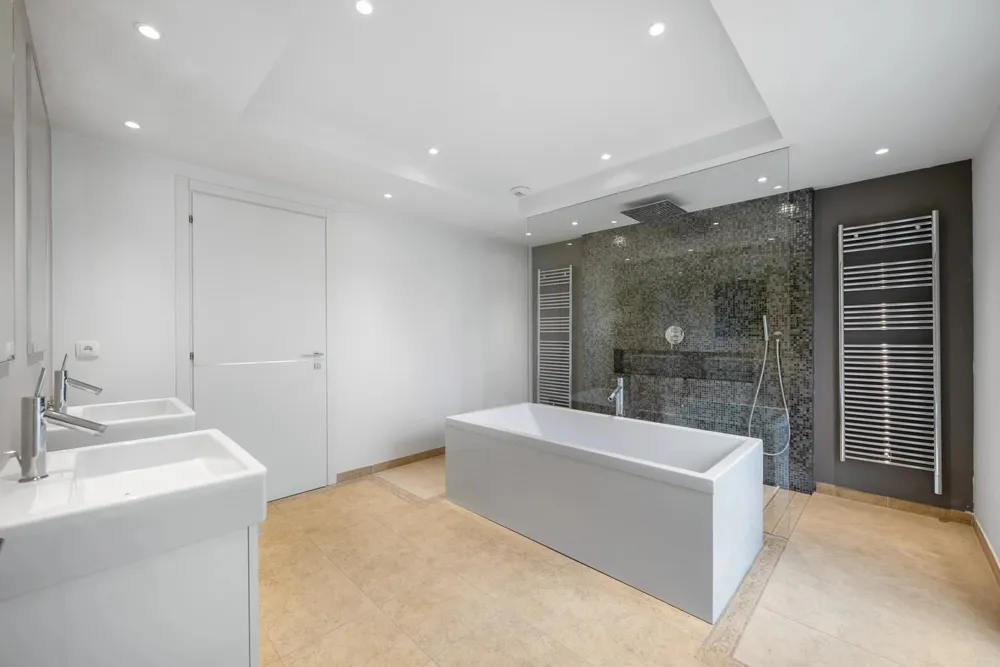 Mougins, 06370, France