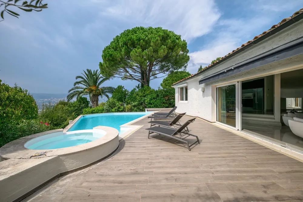 Mougins, 06370, France