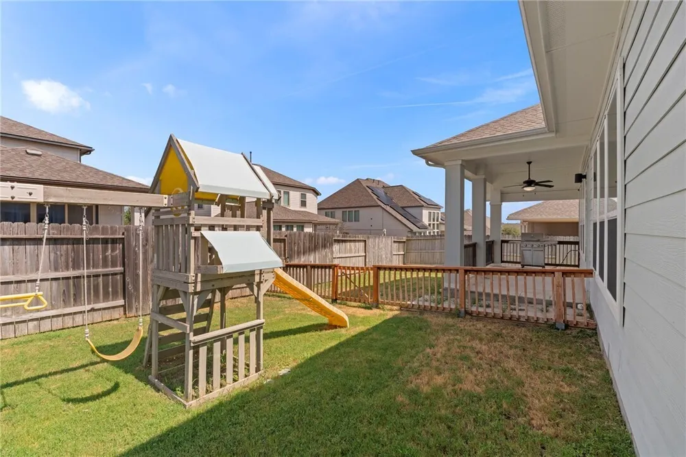 6533 Crockett Cove, Schertz, TX 78108