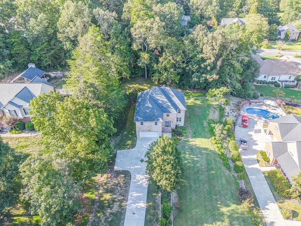 3218 Leona Dr, Rocky Face, GA 30740