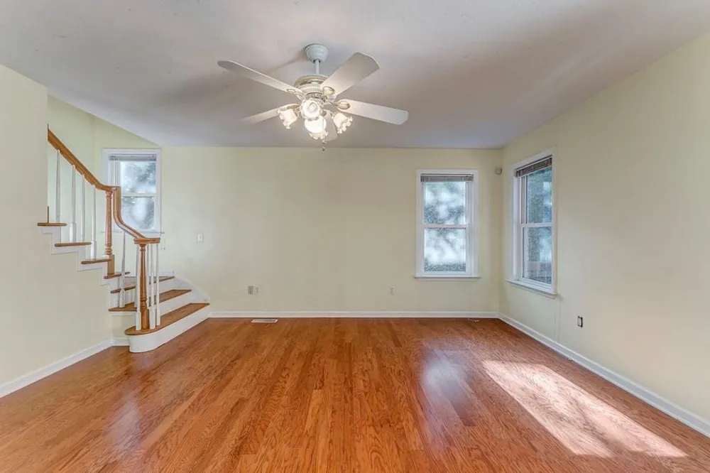 3218 Leona Dr, Rocky Face, GA 30740