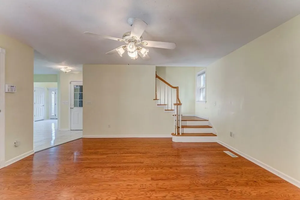 3218 Leona Dr, Rocky Face, GA 30740