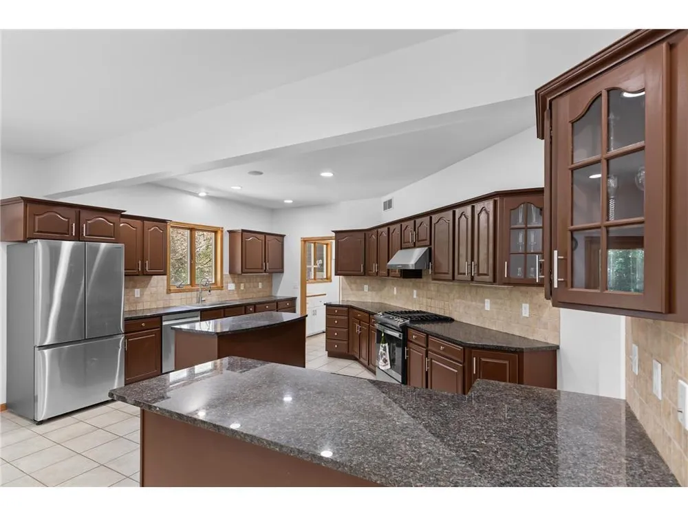 3681 Robin Ln, Eagan, MN 55122