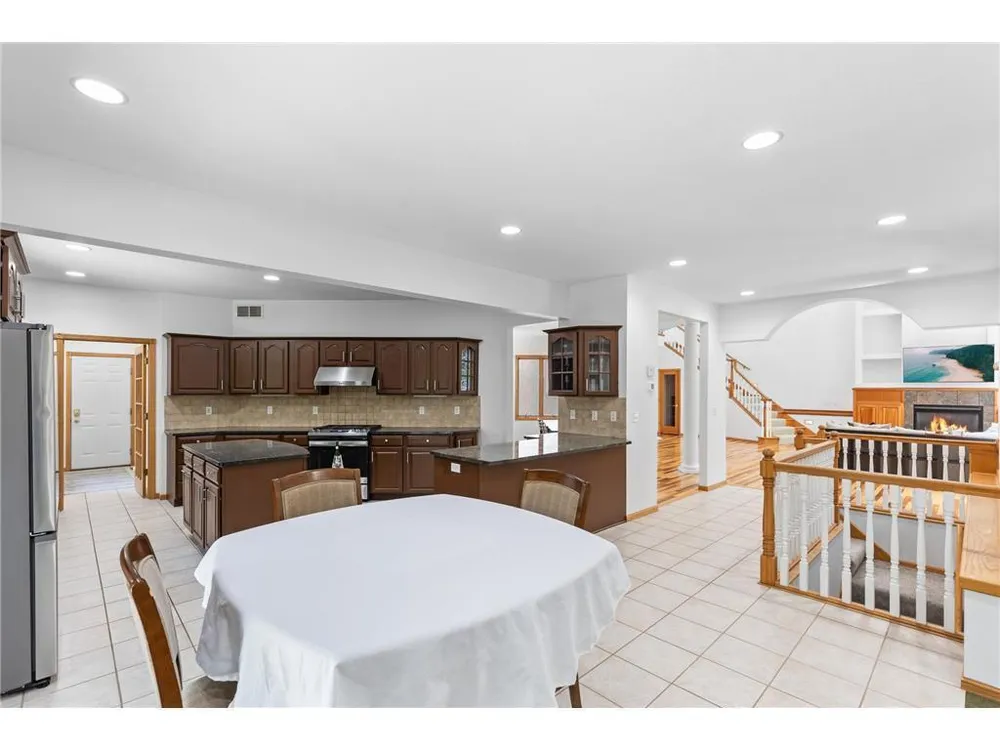 3681 Robin Ln, Eagan, MN 55122