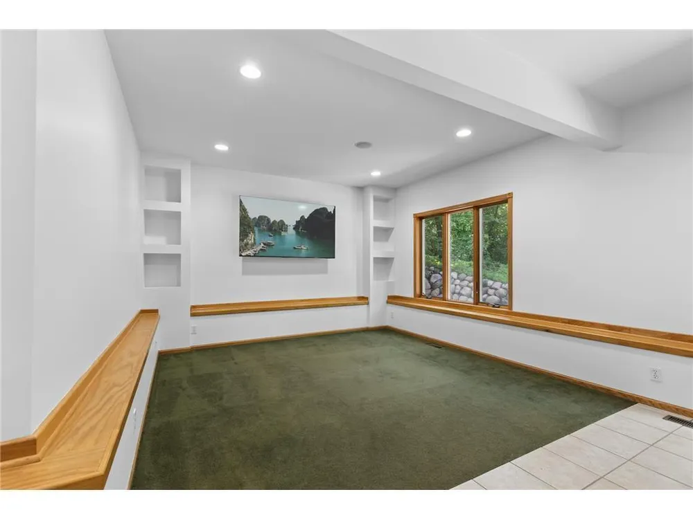 3681 Robin Ln, Eagan, MN 55122