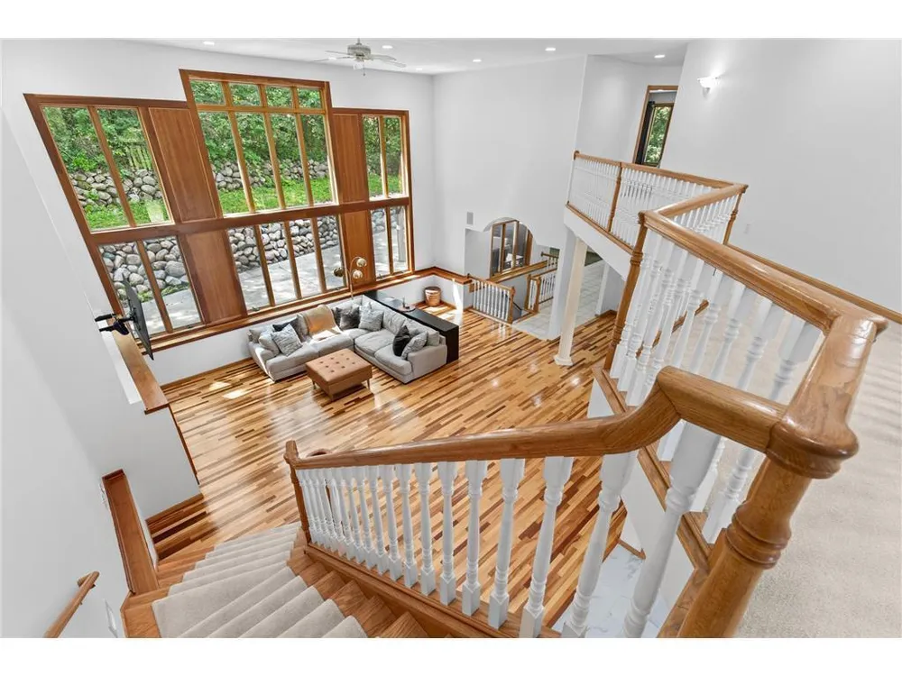 3681 Robin Ln, Eagan, MN 55122