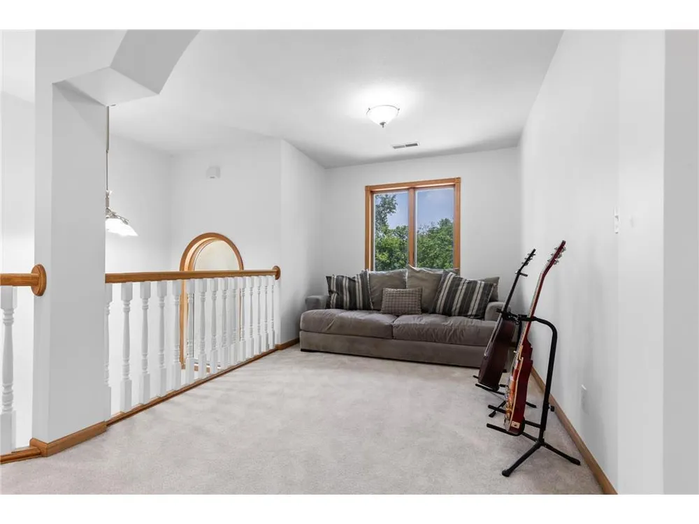 3681 Robin Ln, Eagan, MN 55122