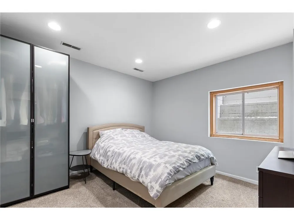3681 Robin Ln, Eagan, MN 55122
